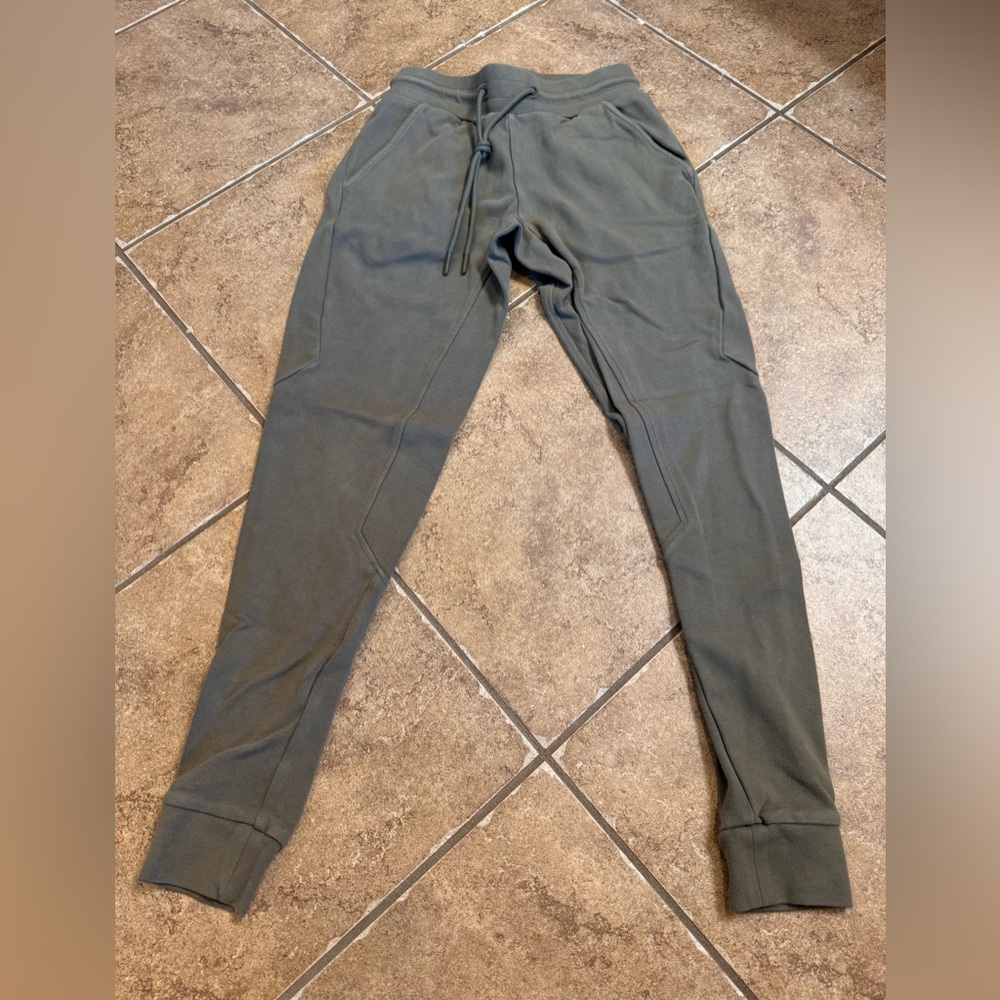 Women’s Alphalete Joggers